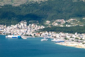 Ηγουμενίτσα: Βίντεο δείχνει πώς έγινε το τροχαίο - Ούρλιαζε η μητέρα του 11χρονου - "Το παιδί μου!" - εικόνα 2