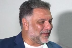 Θετικός στον κορονοϊό για δεύτερη φορά ο Γρηγόρης Αρναούτογλου: "Δεν μιλάω σε κανέναν και κοντεύω να τρελαθώ"