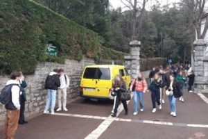 Γαλλία:"Κατέστρεψα τη ζωή μου, όλα τελείωσαν" -Αυτό φώναξε ο 16χρονος μαθητής που σκότωσε την καθηγήτριά του - εικόνα 2