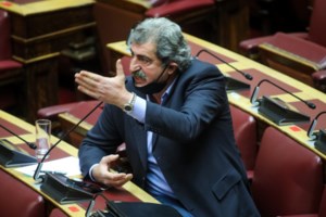 Βελόπουλος: Ηλικιωμένος τον μήνυσε για αναποτελεσματική... κρέμα για τη στύση - Ομόφωνο "όχι" στην άρση ασυλίας του