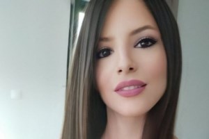 Καλαμάτα: Ακυβέρνητο σκάφος με 170 μετανάστες ρυμουλκείται στο λιμάνι