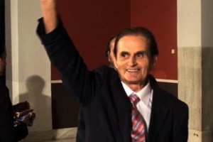 Κωνσταντίνος Παπανικόλας: Η τελευταία επιθυμία, το εντυπωσιακό E9 και τα τεράστια χρέη [βίντεο]