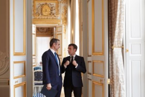 Κουνά το δάχτυλο στην Ευρώπη  ο Ερντογάν: Κρατήστε ουδετερότητα, να μη μπλέκεται η Γαλλία  στα πόδια μας - εικόνα 3