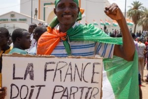 Μάλτα: Συνάντηση Μητσοτάκη με Μακρόν - Μητσοτάκης: Θα συνεχίσουμε να προστατεύουμε τα σύνορά μας