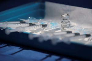 ΕΕ: Συμβόλαιο με την αμερικανική Novavax για την προαγορά 200 εκατ. δόσεων εμβολίου κατά του κορονοϊού - εικόνα 2