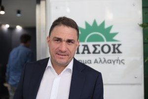 "Οχι" από ΣΥΡΙΖΑ, Κασσελάκη και ΝΕ.ΑΡ. σε Τασούλα - Οι αντιδράσεις των κομμάτων