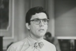 Ρετρό κλικ: Ο Δημήτρης Χορν στην πρώτη του εμφάνιση στο θέατρο το 1940 - εικόνα 2