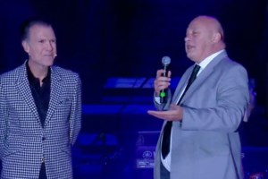 Μαινόμενος ταύρος 40χρονος στον Βόλο - Πρώτα απείλησε τη μητέρα του, μετά χτύπησε και δάγκωσε αστυνομικούς