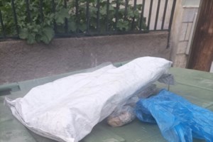 Σοκ στον Βόλο: Έσπασε στο ξύλο την κόρη του επειδή έγινε μουσουλμάνα - "Με χτυπούσε στο πρόσωπο για 20 λεπτά" - εικόνα 2