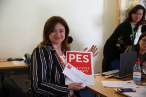 Η Ζέφη Δημαδάμα εξηγεί γιατί δέχτηκε την πρόταση Μητσοτάκη και τα αρνητικά σχόλια στο προφίλ της πέφτουν "βροχή"