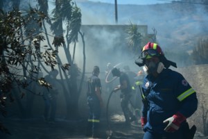 Φωτιά σε Σταμάτα και Κερατέα: Ανοιχτό το ΟΑΚΑ για φιλοξενία κατοίκων από τις περιοχές που εκκενώθηκαν