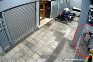 Πώς έγινε η σοκαριστική επίθεση του ταξιτζή σε βάρος τρανς γυναίκας και του φίλου της - Στο νοσοκομείο η 33χρονη