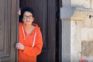 Έλενα Χριστοπούλου: Σφυροκοπείται για την απόφαση να κάνει το τεστ για κορονοϊό - Η σκληρή κριτική και η ενόχλησή της - εικόνα 4