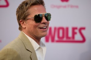 Νέα απάτη με δόλωμα τον Μπραντ Πιτ: Μετά τη Γαλλίδα με τα 800 χιλ. ευρώ και Ελβετίδα έχασε 100 χιλ. - εικόνα 2