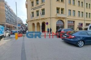 Θεσσαλονίκη: Σύγκρουση λεωφορείων με δύο τραυματίες [Εικόνες - Βίντεο] - εικόνα 2