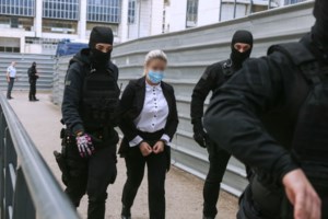 Στην τελική ευθεία η δίκη της επίθεσης με βιτριόλι - Σήμερα η πρόταση του εισαγγελέα για την Κακαράντζουλα