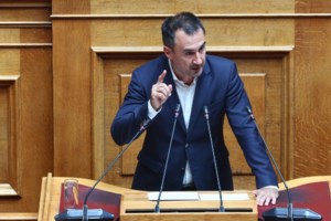 Προανακριτική ΟΠΕΚΕΠΕ: Επιστολή Χαρίτση σε Κακλαμάνη για την ψηφοφορία στη Βουλή - "Να αναλάβετε τις ευθύνες σας"
