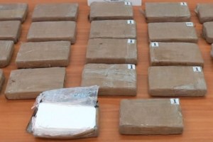 Θεσσαλονίκη: Νέα επεισόδια μετά από πορεία - Μολότοφ και χημικά στην Εγνατία [Εικόνες - Βίντεο] - εικόνα 2