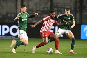 Super League: Άγριος καβγάς Κούγια με Κοσμά, του πέταξε χαρτονόμισμα των 50 ευρώ - "Αυτά να τα πεις στη Φαίη Σκορδά"