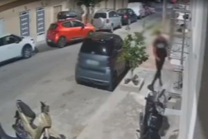 Αυτός είναι ο "δράκος" του Πειραιά: Αποπειράθηκε να βιάσει 20χρονη, την ξυλοκόπησε άγρια - εικόνα 3