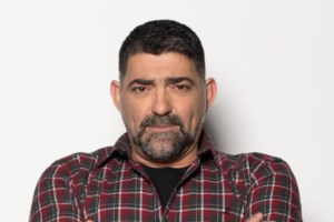 Έξαλλος ο Μικρούτσικος με Αμβρόσιο: Είναι θεομπαίχτης, σκοταδιστής, μαύρο σκυλί του πολέμου [βίντεο] - εικόνα 2