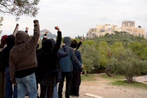 "Ξεπαρθενών": Έντονη αντίδραση από τους φύλακες αρχαιοτήτων - "Να μην ξαναζήσουμε τέτοια ξεφτίλα και τέτοια ντροπή"