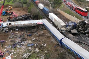 Τέμπη: Ξανά στη Βουλή η υπόθεση μετά το κύμα λαϊκής οργής - Γιατί είναι κρίσιμη η πραγματογνωμοσύνη του ΕΜΠ - εικόνα 4