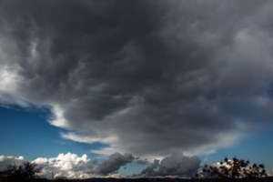 Σάκης Αρναούτογλου: Αστατος ο καιρός το τριήμερο της Πρωτομαγιάς - Ψύχρα, μποφόρ και λασποβροχές - εικόνα 2