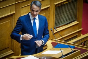 Μητσοτάκης σε Ανδρουλάκη για αναθεώρηση Άρθρου 16: "Μην κάνετε πίσω όπως ο Παπανδρέου" - εικόνα 2