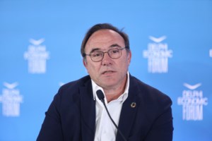 ΚΟΣΜΟΣ: Αυτοί είναι οι υποψήφιοι ευρωβουλευτές - Ανάμεσά τους Κόκκαλης, Εσκενάζη και Τσαγκλή