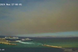 Μαίνεται η μεγάλη φωτιά στην Εύβοια: Στην περιοχή μετέβη ο Κικίλιας - Εκκενώθηκαν οικισμοί, τραυματίστηκε πυροσβέστης [εικόνες-βίντεο]