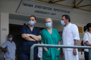 Κορονοϊος - Τσακρής: Πιθανό το lockdown και στην Αττική, το θέμα είναι πόσο θα αντέξει το ΕΣΥ - εικόνα 2