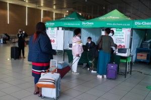 Κίνα: "Κολοσσιαίο" ξέσπασμα της πανδημίας εάν άνοιγε η οικονομία όπως οι ΗΠΑ ή η Γαλλία