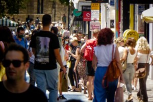 Ζάκυνθος: Βρετανίδες τουρίστριες με κορονοϊό το "έσκασαν" από ξενοδοχείο καραντίνας