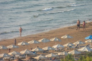 Ελλάδα ή Τουρκία για διακοπές; Οι γείτονες κερδίζουν τη μάχη στις τιμές- "Μέχρι και διπλάσιο το κόστος" - εικόνα 2