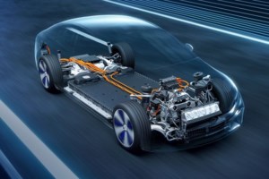 Μυστήριο με το Tesla που κάηκε στο Χαλάνδρι: Η καταγγελία του ιδιοκτήτη του για έναν άνδρα που ήταν κοντά