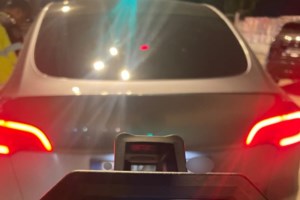 Σφοδρό τροχαίο στην Πάτρα: Νεκροί δύο νεαροί - Το ΙΧ τους εξετράπη της πορείας του και "καρφώθηκε" σε κολώνα