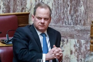 Τέμπη: Ελεύθερη με περιοριστικούς όρους η πρόεδρος της ΡΑΣ μετά την πολύωρη απολογία της