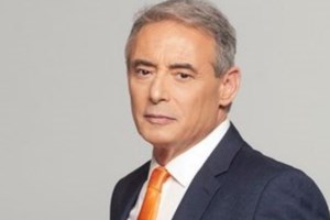 Στο νοσοκομείο με οξύ πόνο ο Ιορδάνης Χασαπόπουλος- Θα επιστρέψει σύντομα διαβεβαίωσε η Ανθή Βούλγαρη