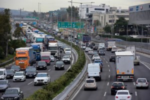 Νέος ΚΟΚ: Βαρύς ο πέλεκυς για όσους οδηγούν χωρίς δίπλωμα - Πώς γλίτωναν μέχρι τώρα οι παραβάτες