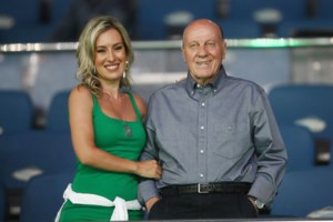 Μίμης Δομάζος: "Ήταν η αδυναμία μου" - Λύγισε η κόρη του, Ευαγγελία για τον πατέρα της - εικόνα 2