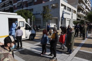 Συγκλονίζει εντατικολόγος για την κατάσταση στα νοσοκομεία: Είμαστε απελπισμένοι - Η ακτινογραφία που σοκάρει