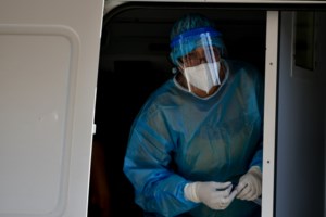 Ο κορονοϊός απειλεί ξανά τα γηροκομεία - Αγωνία για τα κρούσματα σε Άγιο Παντελεήμονα και Ιωάννινα