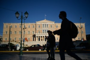 Βασίλης Μποτίνος: Ο "θρυλικός" παίκτης του Ολυμπιακού ήταν 9 ημέρες διασωληνωμένος εκτός ΜΕΘ, καταγγέλει η ΠΟΕΔΗΝ - εικόνα 3