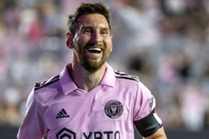 Καθαριστής απολύθηκε επειδή ζήτησε αυτόγραφο από τον Μέσι