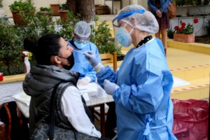 Κορονοϊός: Ανησυχία για αύξηση των κρουσμάτων σε 4 δημοφιλή νησιά - εικόνα 2