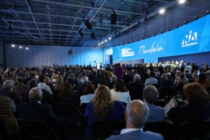 Ο Μητσοτάκης θέλει να προσεγγίσει όσους έχουν επιλέξει την αποχή - Το γαλάζιο πρόβλημα με τους αγρότες