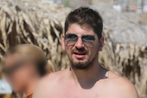 Βόλος: Ελεύθερος ο Λιαδέλης και οι υπάλληλοί του για τον ξυλοδαρμό 27χρονου έξω από το μπαρ του