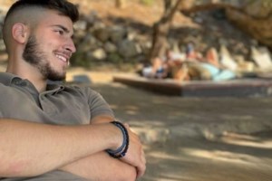 Κρήτη: Ράγισαν καρδιές στην κηδεία του 19χρονου Τάσου που σκοτώθηκε σε τροχαίο [Εικόνες] - εικόνα 2