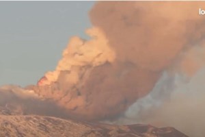 Εικόνες αποκάλυψης από τη φονική κόλαση του ηφαιστείου Νιραγκόνγκο: Χιλιάδες άστεγοι και αβοήθητοι μετά την έκρηξη [εικόνες] - εικόνα 2